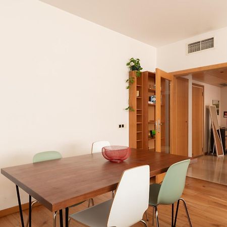 Modern Apartment In Parque Das Nacoes Lisabona Exterior foto